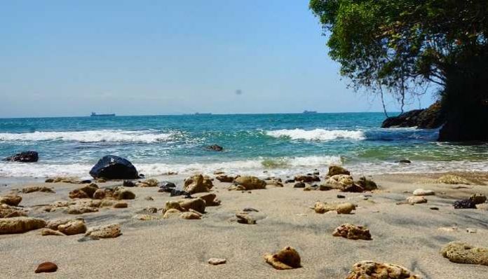 Pantai Talok Cilacap: Pesona Keindahan Pantai Selatan Jawa Tengah